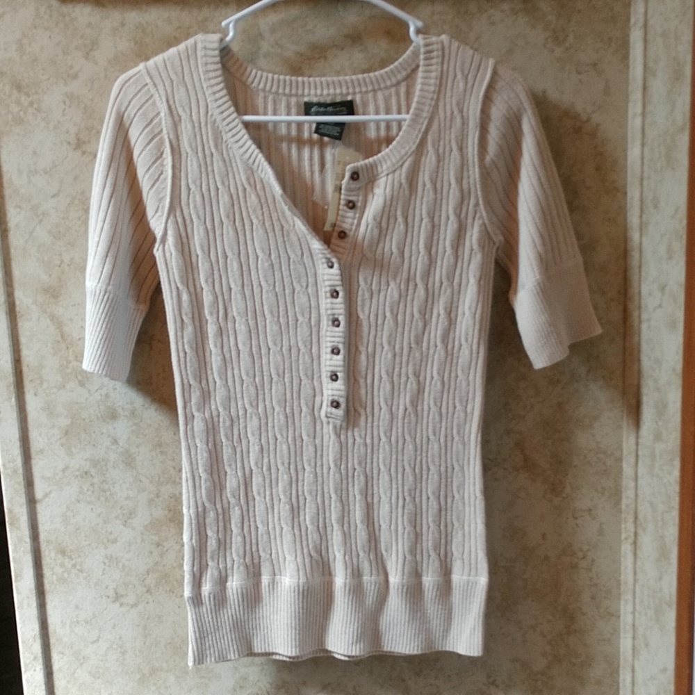 🛍️NWT🛍️ Eddie Bauer cream sweater